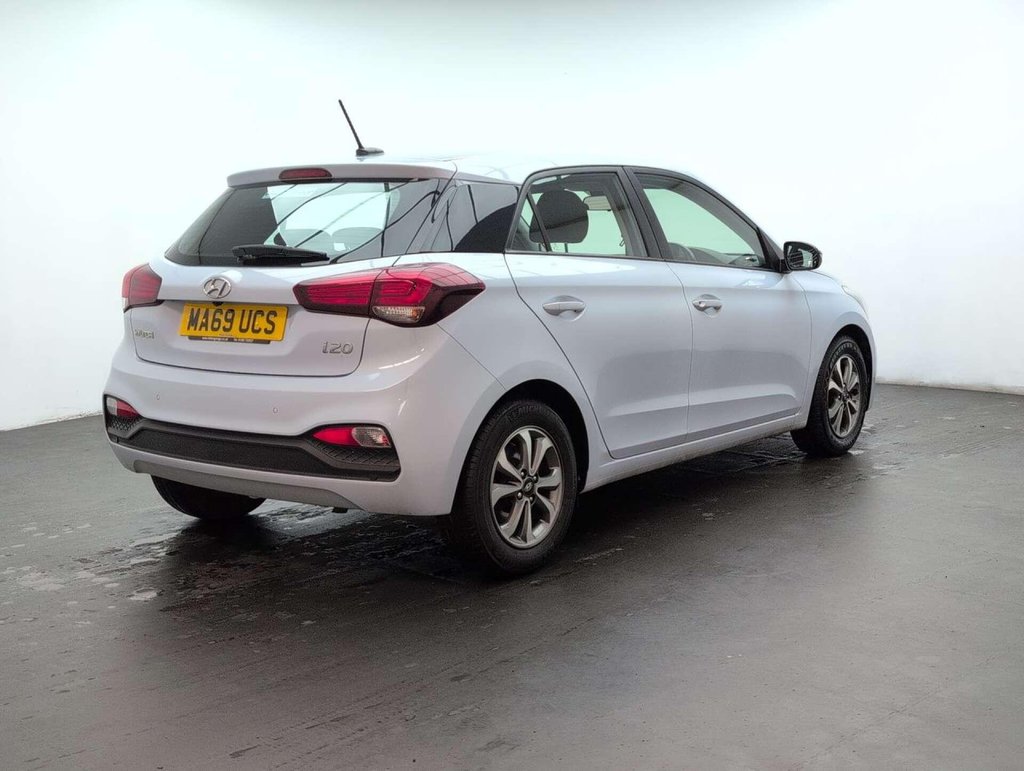 Used 2019 69 HYUNDAI I20 1.2 i20 SE MPI 5dr CLICK+COLLECT / HOME DELIVERY