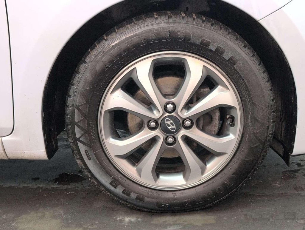 Used 2019 69 HYUNDAI I20 1.2 i20 SE MPI 5dr CLICK+COLLECT / HOME DELIVERY