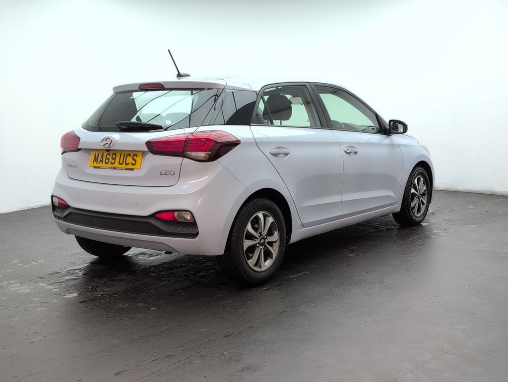 Used 2019 69 HYUNDAI I20 1.2 i20 SE MPI 5dr CLICK+COLLECT / HOME DELIVERY