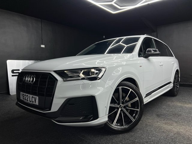 View our Audi Q7 3.0 TDI V6 45 Black Edition SUV 5dr Diesel Tiptronic quattro Euro 6 (s/s) (231 ps)