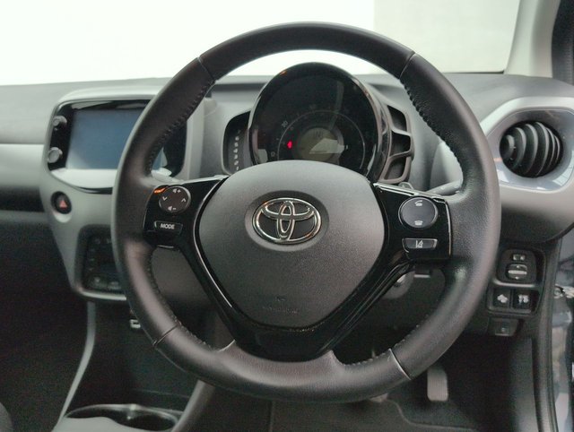USED 2021 21 TOYOTA AYGO 1.0 Aygo X-Trend TSS VVT-i CVT 5dr CLICK+COLLECT / HOME DELIVERY