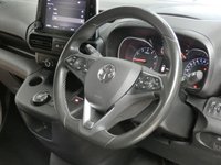 USED 2022 72 VAUXHALL COMBO LIFE 1.2 Turbo SE XL MPV 5dr Petrol Auto Euro 6 (s/s) (7 Seat) (130 ps) 7 SEATS CARPLAY PARKING CAMERA CRUISE CONTROL PARKING SENSORS 1 OWNER EXCELLENT SERVICE HISTORY WARRANTY