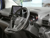 USED 2022 72 VAUXHALL COMBO LIFE 1.2 Turbo SE XL MPV 5dr Petrol Auto Euro 6 (s/s) (7 Seat) (130 ps) 7 SEATS CARPLAY PARKING CAMERA CRUISE CONTROL PARKING SENSORS 1 OWNER EXCELLENT SERVICE HISTORY WARRANTY