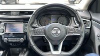 USED 2017 67 NISSAN QASHQAI 1.2 DIG-T N-Connecta SUV 5dr Petrol Manual Euro 6 (s/s) (115 ps) Panoramic glass sunroof