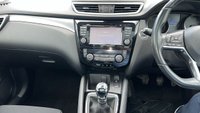 USED 2017 67 NISSAN QASHQAI 1.2 DIG-T N-Connecta SUV 5dr Petrol Manual Euro 6 (s/s) (115 ps) Panoramic glass sunroof