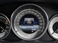 USED 2015 15 MERCEDES-BENZ E-CLASS 2.1 E220 BlueTEC SE Saloon 4dr Diesel G-Tronic+ Euro 6 (s/s) (177 ps) 1 ONE FORMER | 10 SERVICES