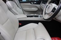 USED 2020 20 VOLVO XC60 2.0 B5 MHEV Inscription SUV 5dr Petrol Hybrid Auto AWD Euro 6 (s/s) (250 ps) - EURO 6 - ULEZ, SAT NAV, HTD/VENTILATED LEATHER, PAN ROOF, E/TAILGATE, P/ASSIST, LEDS, 19" ALLOYS, CRUISE/LDW/BSA, P/SENSORS, DAB & BLUETOOTH