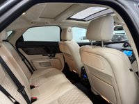 USED 2018 18 JAGUAR XJ 3.0d V6 Portfolio Saloon 4dr Diesel Auto Euro 6 (s/s) (300 ps) SUNROOF + MERIDIAN SURROUND SYSTEM + REVERSING CAMERA