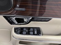 USED 2018 18 JAGUAR XJ 3.0d V6 Portfolio Saloon 4dr Diesel Auto Euro 6 (s/s) (300 ps) SUNROOF + MERIDIAN SURROUND SYSTEM + REVERSING CAMERA