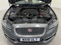 USED 2018 18 JAGUAR XJ 3.0d V6 Portfolio Saloon 4dr Diesel Auto Euro 6 (s/s) (300 ps) SUNROOF + MERIDIAN SURROUND SYSTEM + REVERSING CAMERA