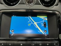 USED 2018 18 JAGUAR XJ 3.0d V6 Portfolio Saloon 4dr Diesel Auto Euro 6 (s/s) (300 ps) SUNROOF + MERIDIAN SURROUND SYSTEM + REVERSING CAMERA