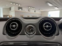 USED 2018 18 JAGUAR XJ 3.0d V6 Portfolio Saloon 4dr Diesel Auto Euro 6 (s/s) (300 ps) SUNROOF + MERIDIAN SURROUND SYSTEM + REVERSING CAMERA