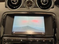 USED 2018 18 JAGUAR XJ 3.0d V6 Portfolio Saloon 4dr Diesel Auto Euro 6 (s/s) (300 ps) SUNROOF + MERIDIAN SURROUND SYSTEM + REVERSING CAMERA