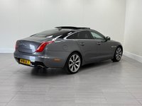 USED 2018 18 JAGUAR XJ 3.0d V6 Portfolio Saloon 4dr Diesel Auto Euro 6 (s/s) (300 ps) SUNROOF + MERIDIAN SURROUND SYSTEM + REVERSING CAMERA