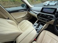USED 2017 BMW 5 SERIES 2.0 520d SE Saloon 4dr Diesel Auto Euro 6 (s/s) (190 ps) *** FSH - SAT NAV - HEATED LEATHER SEATS ***