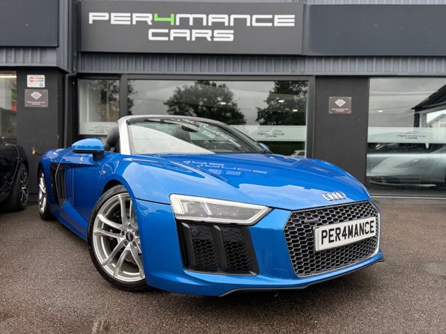 View our Audi R8 5.2 FSI V10 Spyder 2dr Petrol S Tronic quattro Euro 6 (s/s) (540 ps)