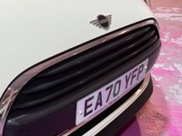 USED 2020 70 MINI HATCH 1.5 One Classic Hatchback 5dr Petrol Steptronic Euro 6 (s/s) (102 ps) Comfort Pack. Auto. Low Miles.