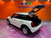 USED 2020 70 MINI HATCH 1.5 One Classic Hatchback 5dr Petrol Steptronic Euro 6 (s/s) (102 ps) Comfort Pack. Auto. Low Miles.