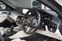 USED 2017 17 BMW 5 SERIES 2.0 520d M Sport Saloon 4dr Diesel Auto xDrive Euro 6 (s/s) (190 ps) POWER FOLD MIRRORS! PLUS PACKAGE!
