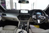 USED 2017 17 BMW 5 SERIES 2.0 520d M Sport Saloon 4dr Diesel Auto xDrive Euro 6 (s/s) (190 ps) POWER FOLD MIRRORS! PLUS PACKAGE!
