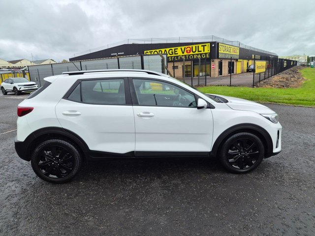 View our KIA STONIC