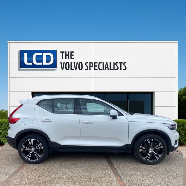 View our VOLVO XC40