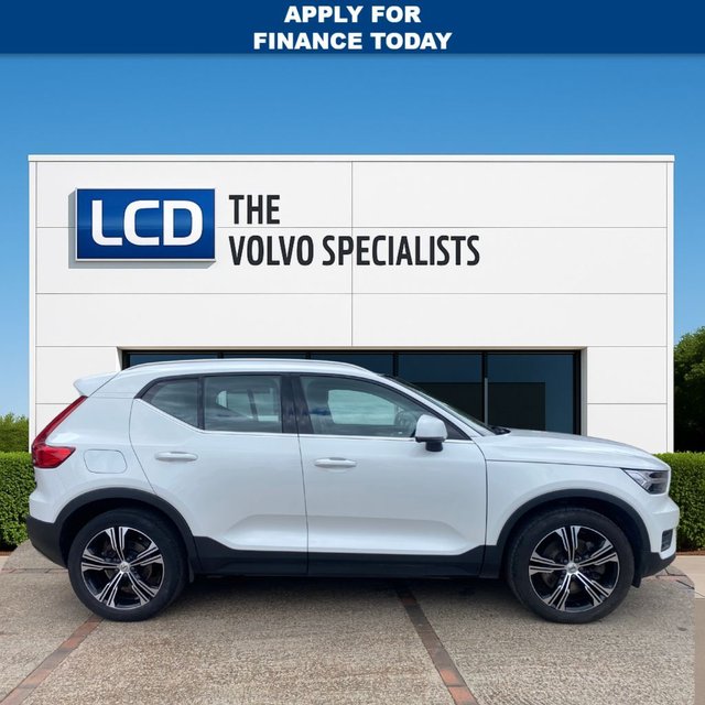 View our VOLVO XC40
