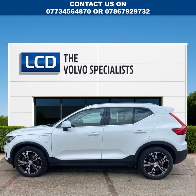 View our VOLVO XC40