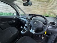 USED 2010 10 CITROEN C3 PICASSO 1.6 HDi Exclusive MPV 5dr Diesel Manual Euro 4 (90 ps) 12 MONTHS AA, FRESH SERVICE