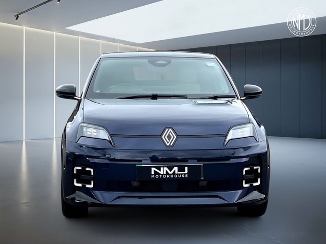 View our RENAULT 5 E-Tech electric