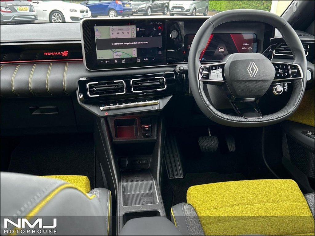 USED 2025 75 RENAULT 5 E-Tech electric urban range 40kWh iconic five Auto 5dr 9.9%APR LOW MILEAGE ONE OWNER