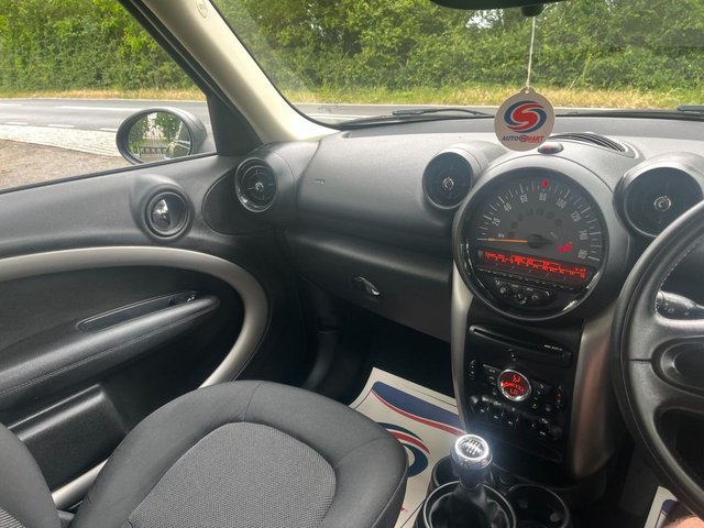 View our MINI COUNTRYMAN