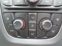 USED 2014 14 VAUXHALL ASTRA 1.7 CDTi ecoFLEX Design Sports Tourer 5dr Diesel Manual Euro 5 (s/s) (130 ps) 