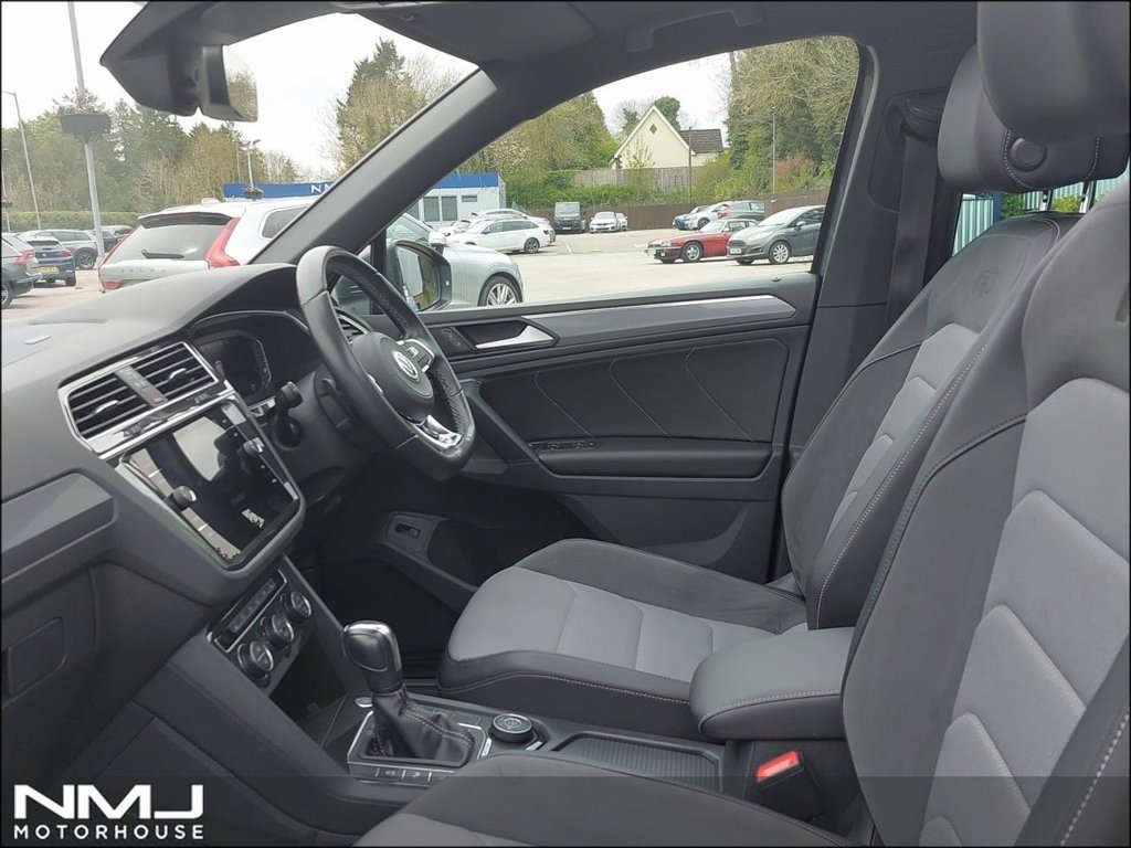 USED 2020 20 VOLKSWAGEN TIGUAN 2.0 TDI R-Line Tech DSG 4Motion Euro 6 (s/s) 5dr 9.9%APR PAN ROOF WINTER PACK