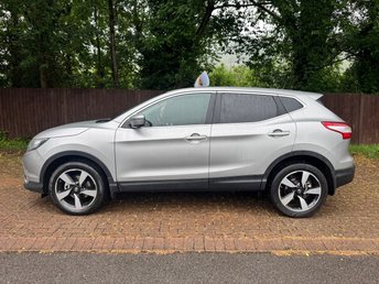 View our NISSAN QASHQAI