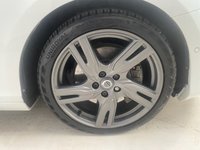 USED 2018 68 VOLVO V40 1.5 T3 GPF R-Design Pro Hatchback 5dr Petrol Auto Euro 6 (s/s) (152 ps) Heated Leather, Panoramic Roof, Parking Camera, SATNAV & Bluetooth, 52000 Miles & Full Service History