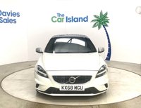 USED 2018 68 VOLVO V40 1.5 T3 GPF R-Design Pro Hatchback 5dr Petrol Auto Euro 6 (s/s) (152 ps) Heated Leather, Panoramic Roof, Parking Camera, SATNAV & Bluetooth, 52000 Miles & Full Service History