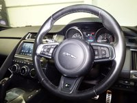 USED 2018 18 JAGUAR E-PACE 2.0 D150 R-Dynamic S SUV 5dr Diesel Auto AWD Euro 6 (s/s) (150 ps) 5 JAGUAR SERVICES-PAN ROOF-DAB-SAT NAV-PARK ASSIST+CAMERA-APPLE CAR PLAY/ANDROID AUTO