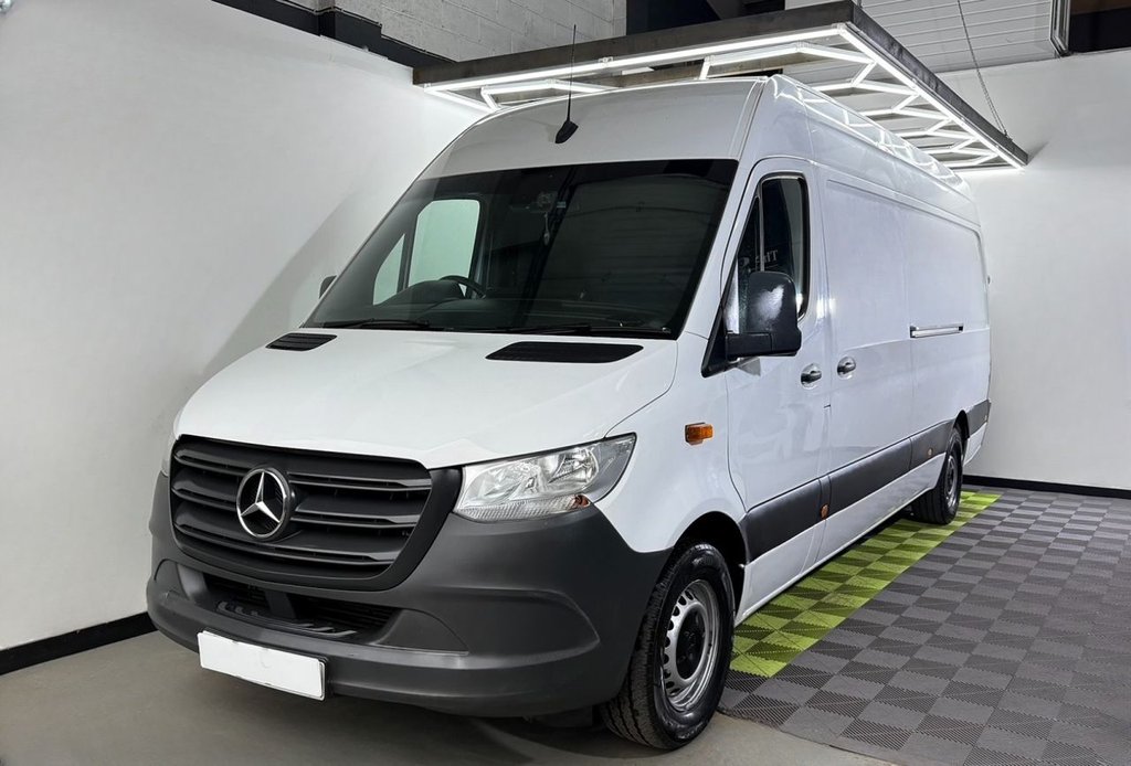 View our MERCEDES-BENZ SPRINTER