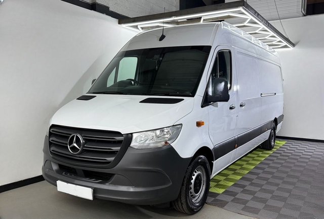 View our MERCEDES-BENZ SPRINTER