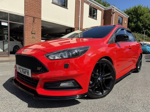 View our FORD FOCUS