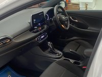USED 2021 71 HYUNDAI I30 1.5 T-GDi MHEV N Line Hatchback 5dr Petrol Hybrid DCT Euro 6 (s/s) (159 ps) Gorgeous AUTO 160BHP I30 Hybrid with Touchscreen SATNAV, Apple CarPlay, Parking Camera & Guides, Privacy Glass, 18" Alloys only 25000 miles & Full Service History