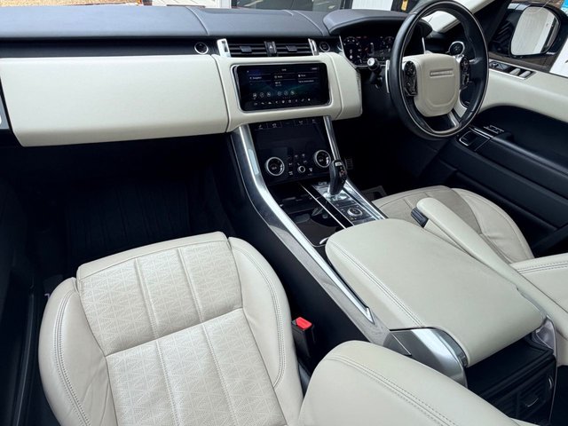 View our LAND ROVER RANGE ROVER SPORT