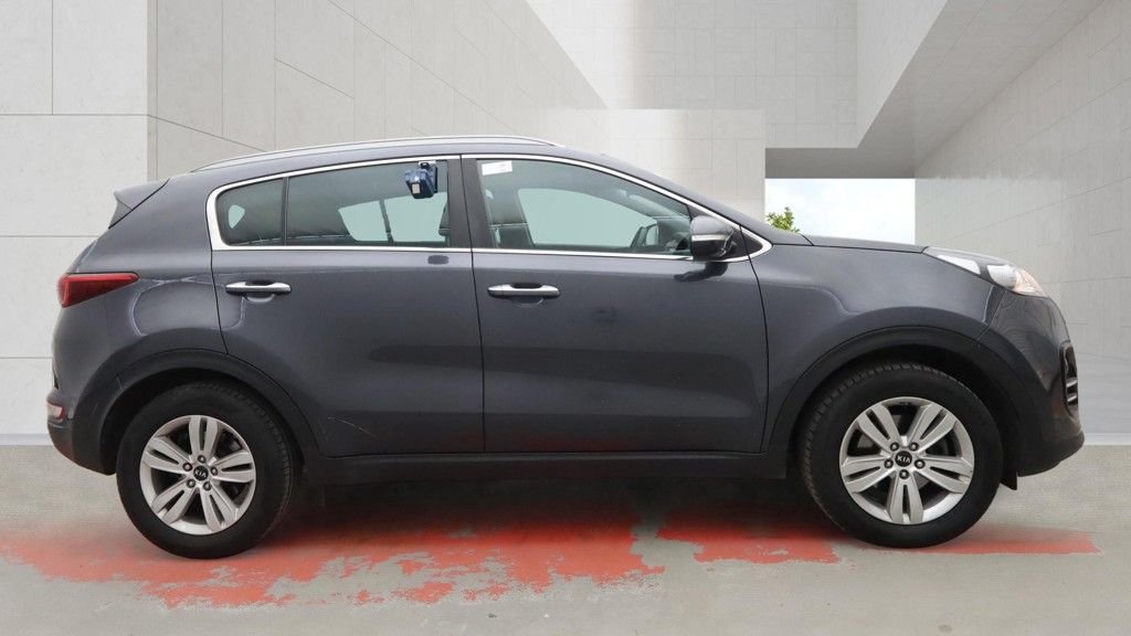 USED 2017 17 KIA SPORTAGE 1.6 GDi 2 SUV 5dr Petrol Manual Euro 6 (s/s) (130 bhp) 