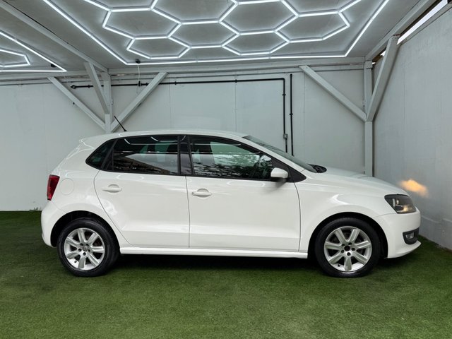 View our VOLKSWAGEN POLO