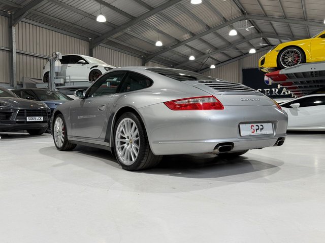 View our PORSCHE 911