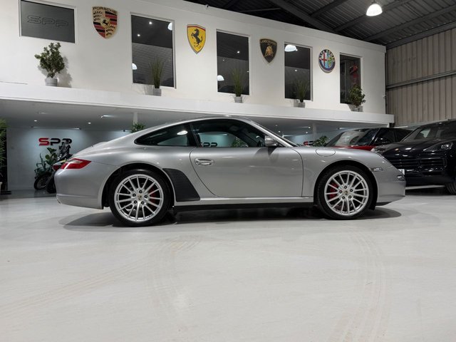 View our PORSCHE 911