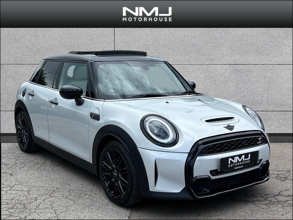 USED 2022 22 MINI HATCH 2.0 Cooper S Exclusive Steptronic Euro 6 (s/s) 5dr 9.9%APR PAN ROOF FULL SH