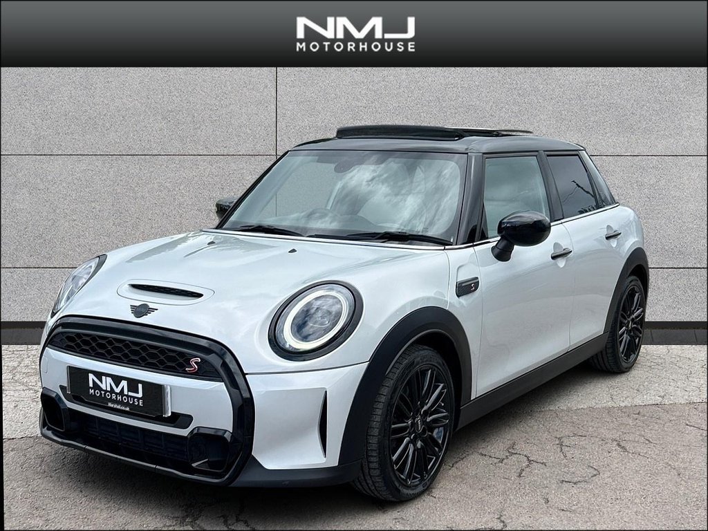USED 2022 22 MINI HATCH 2.0 Cooper S Exclusive Steptronic Euro 6 (s/s) 5dr 9.9%APR PAN ROOF FULL SH