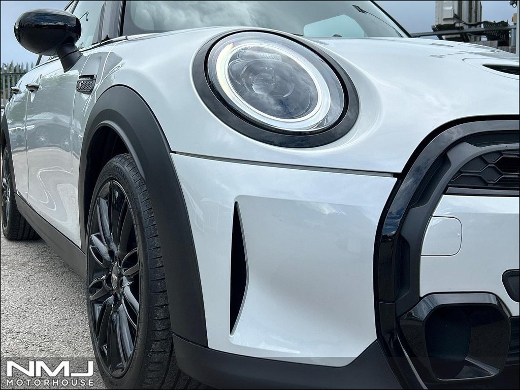 USED 2022 22 MINI HATCH 2.0 Cooper S Exclusive Steptronic Euro 6 (s/s) 5dr 9.9%APR PAN ROOF FULL SH